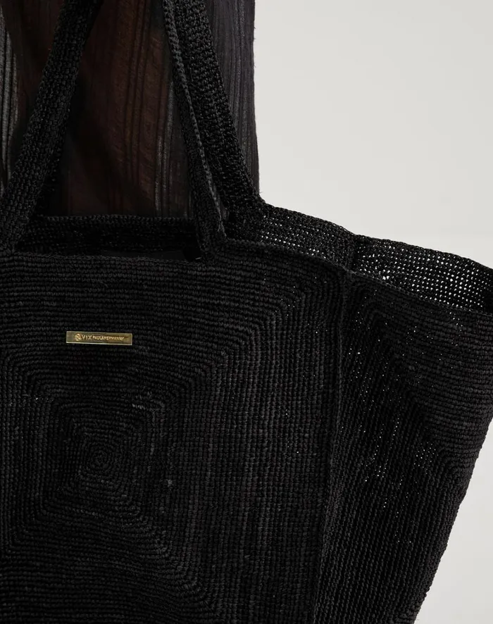 Women ViX Paula Hermanny Bags Pyramid Bag 8211 Black