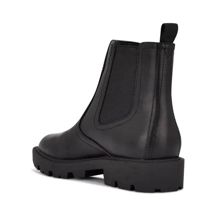 Yullon Lug Sole Chelsea Booties Yullon Lug Sole Chelsea Booties
